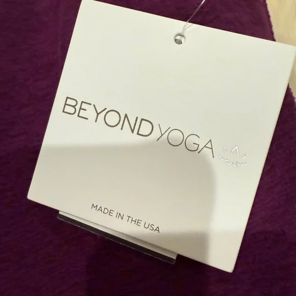Beyond Yoga Purple Activewear - Picture 2 of 4